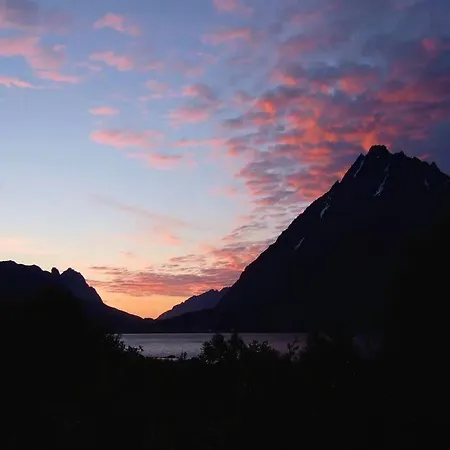 Higravstinden House - Lofoten Tatil Evi *