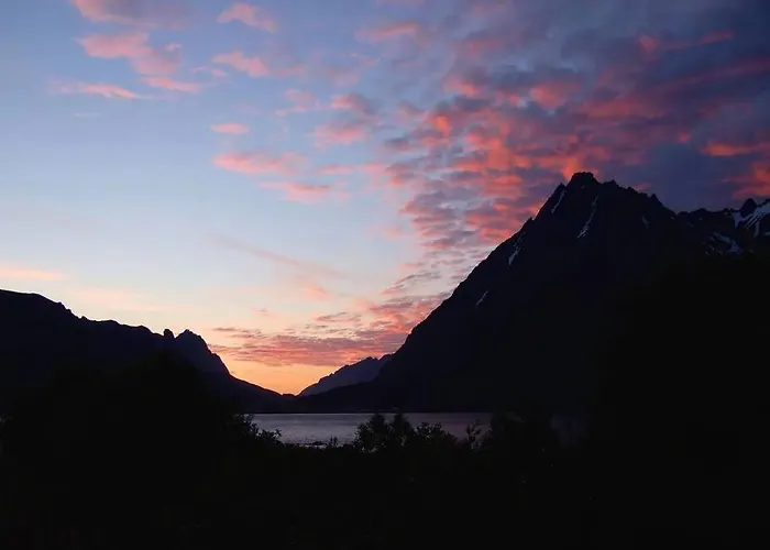 Higravstinden House - Lofoten Tatil Evi *